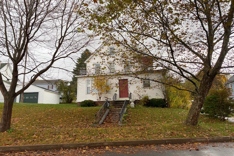 315 East 2nd Street Oswego, NY 13126, Oswego County