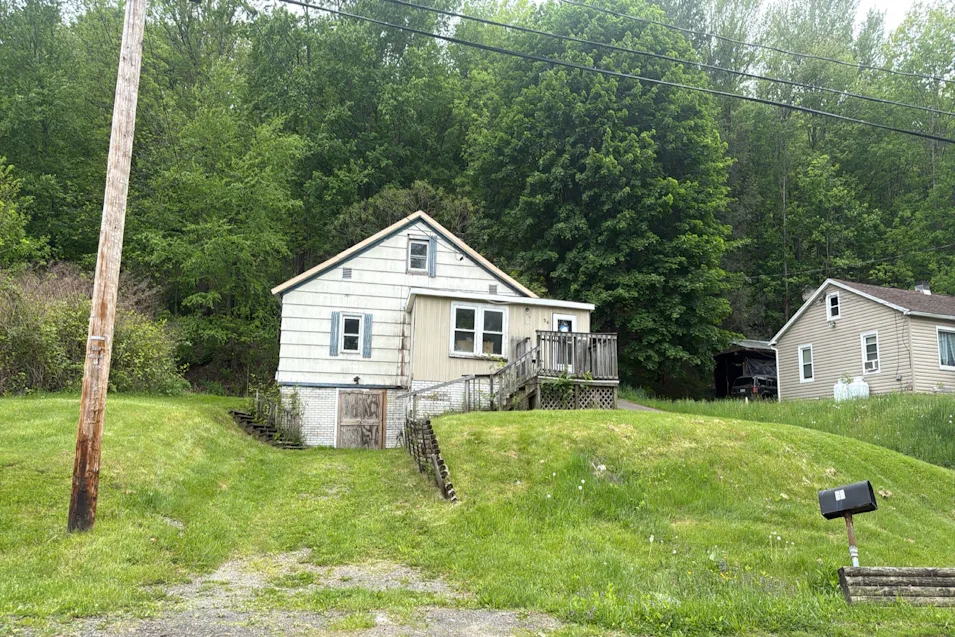 54 Woodside Avenue Binghampton, NY 13903, Broome County