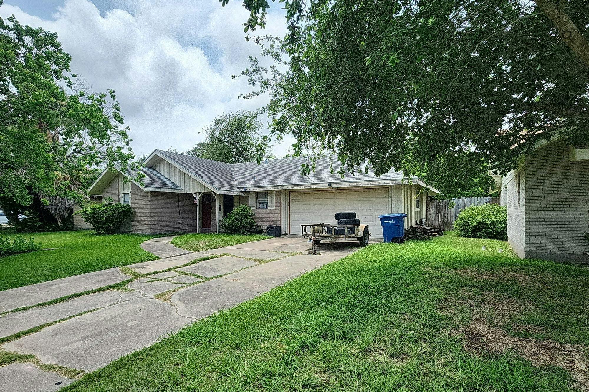 Crestview Dr, Corpus Christi, TX 78412