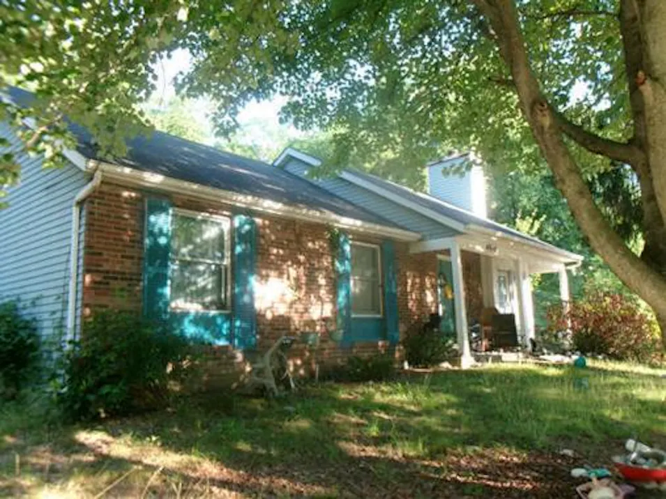 4902 Vienna Dr Clinton, MD 20735, Prince George's County