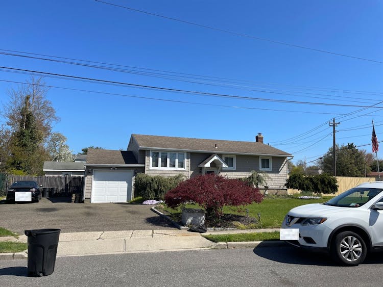 33 Hinton Avenue North Babylon, NY 11701, Suffolk County