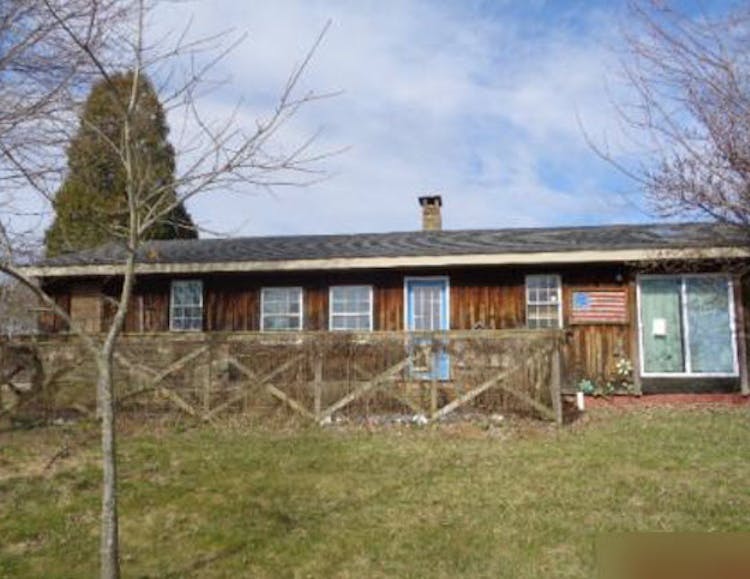 19 Turtle Dr, Allport, PA, 16821, USA