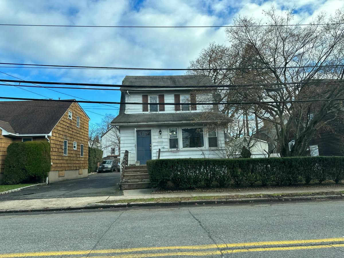 First St, Mamaroneck, NY 10543 #1