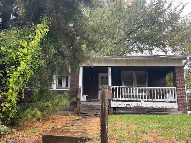 8987 Midland Blvd Overland, MO 63114, St. Louis County