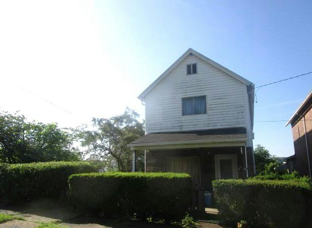 8th Ave, Natrona Heights, PA 15065