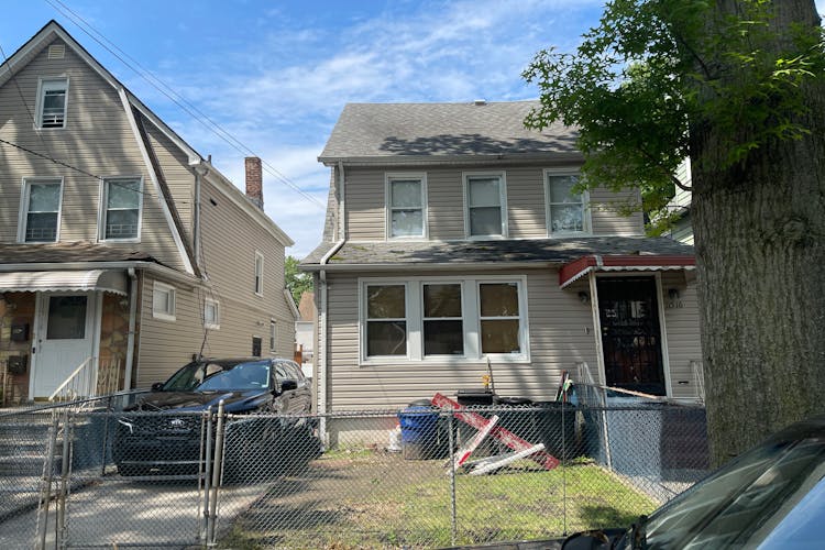 115 16 198 St, Saint Albans, NY, 11412, USA