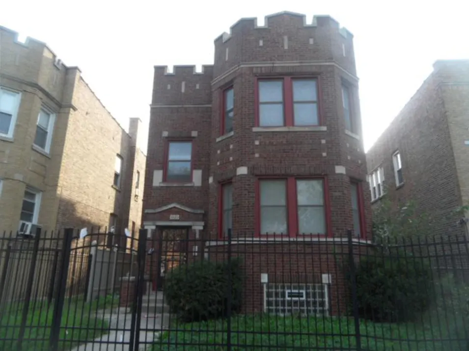 7429 Dante Ave Chicago, IL 60619, Cook County