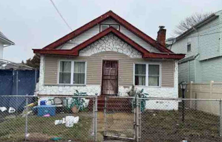 220 - 01 135th Ave Laurelton, NY 11413, Queens County