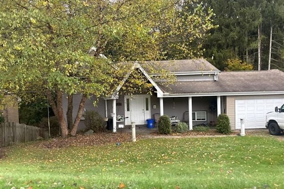 1330 Hillsdale Dr Monroeville, PA 15146, Allegheny County