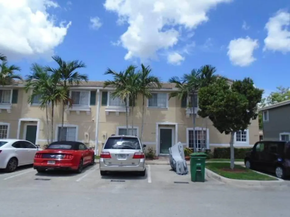 5905 Manchester Way Tamarac, FL 33321, Broward County