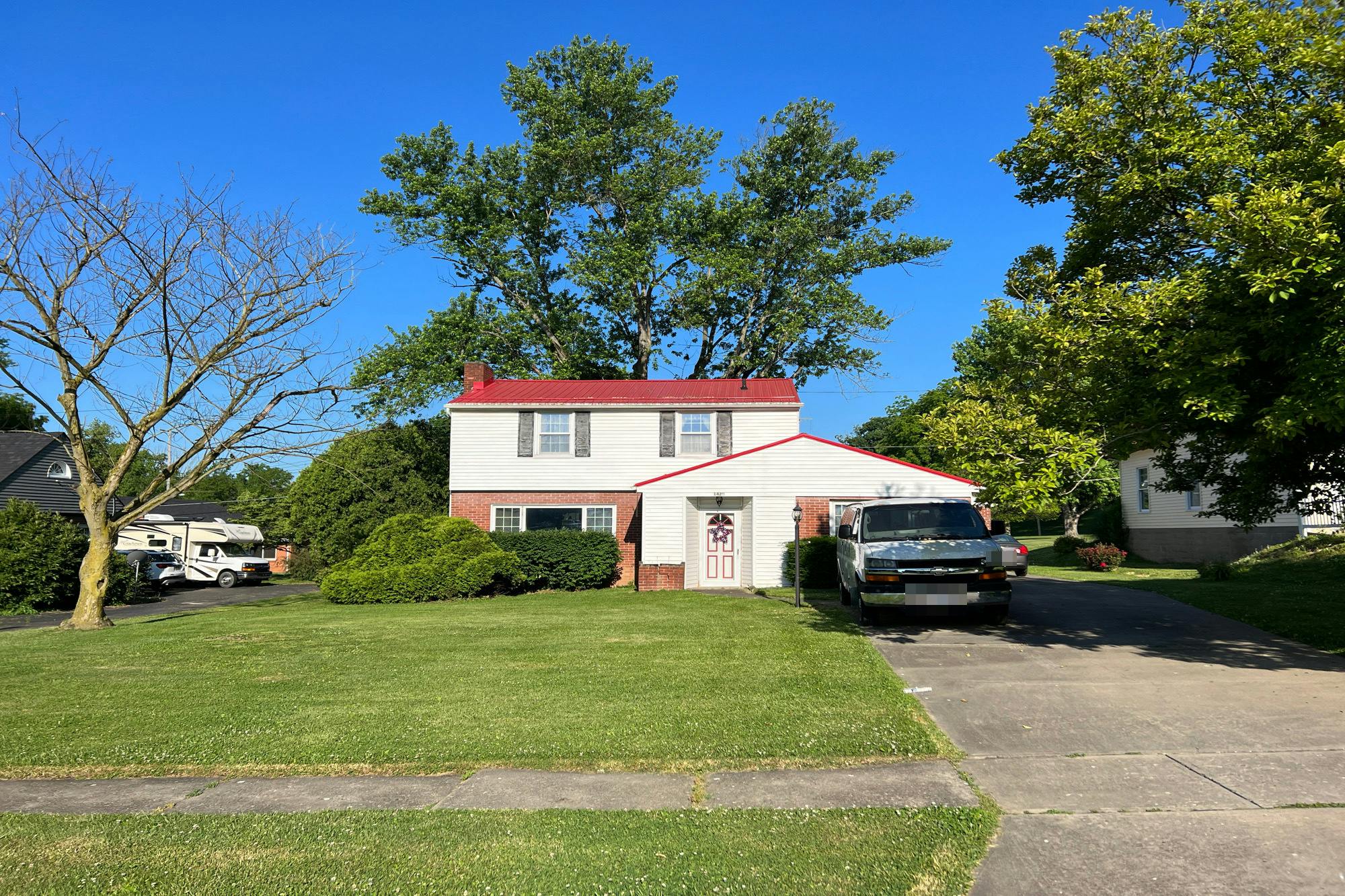 Marion Ave, Zanesville, OH 43701