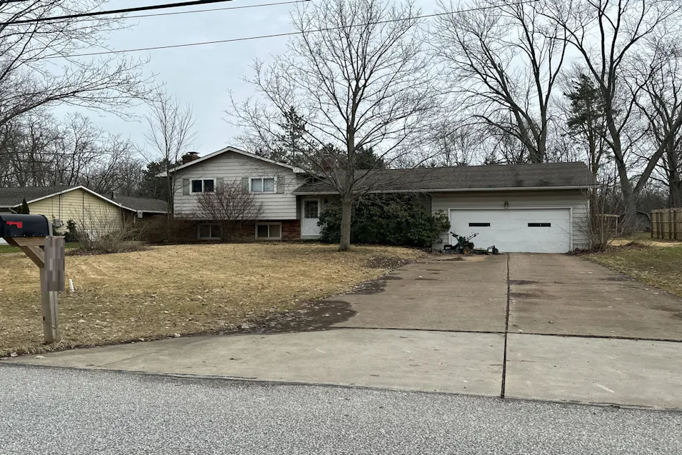 7421 Demshar Dr Mentor, OH 44060, Lake County