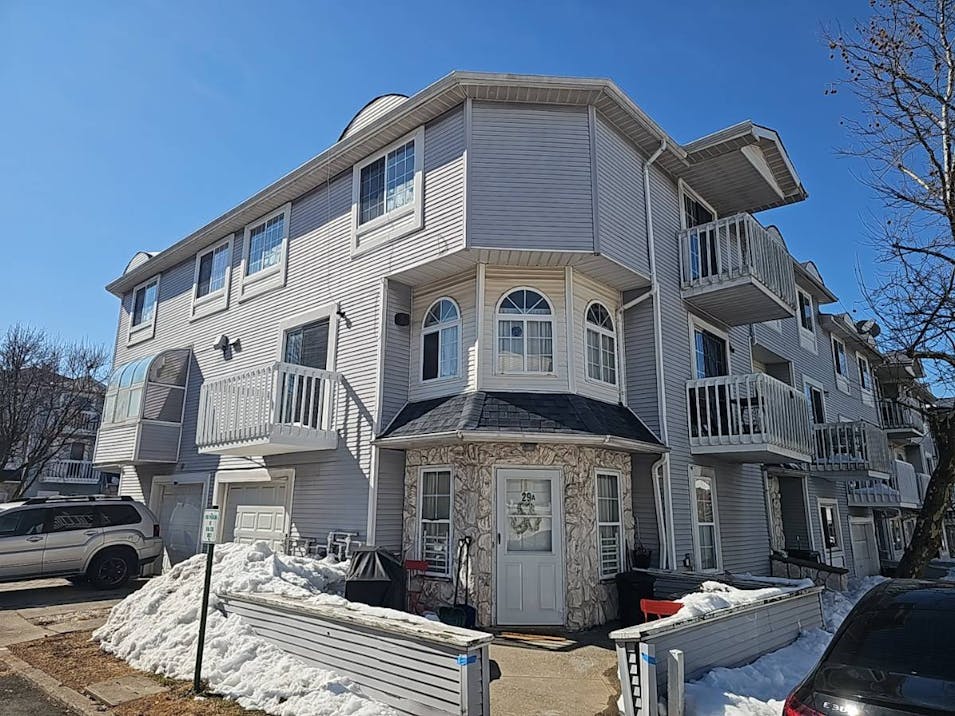 29a Country Drive North, Unit 15 Staten Island, NY 10314, Richmond County