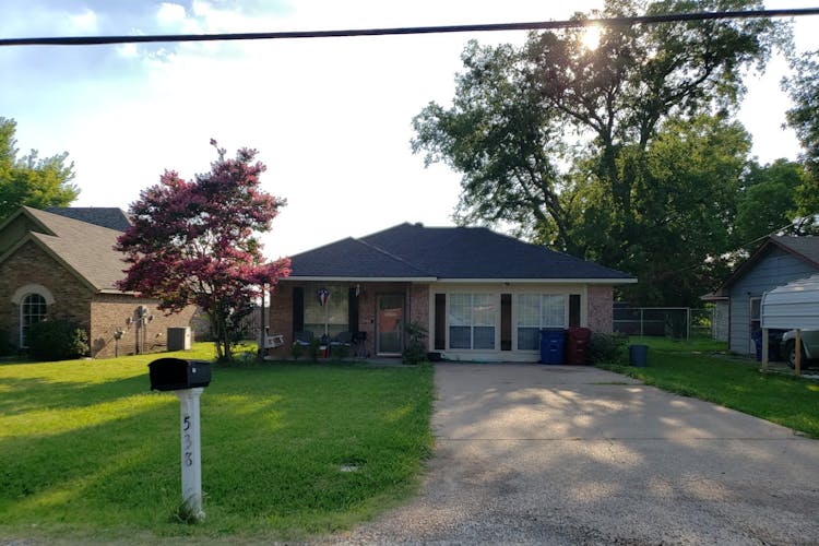 538 Nunnalee Avenue Van Alstyne, TX 75495, Grayson County