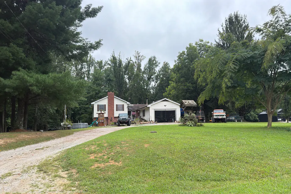 10087 West 300 South Medora, IN 47260, Jackson County