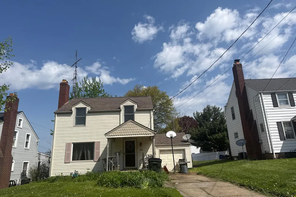 1107 29th St NE Canton, OH 44714, Stark County
