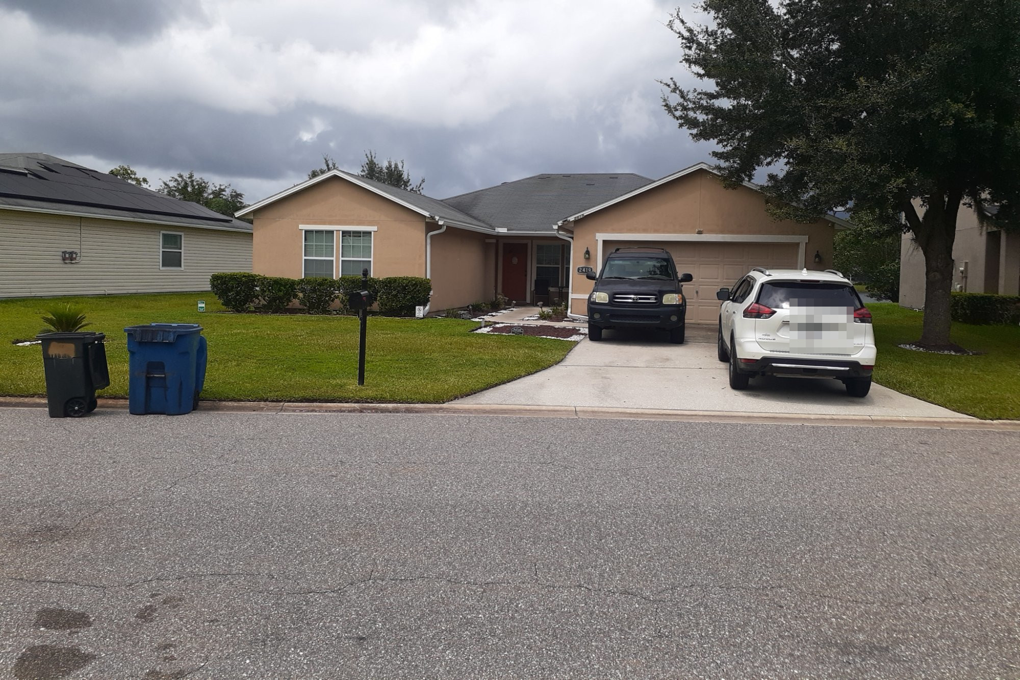 2419 Eisner Dr photo 7