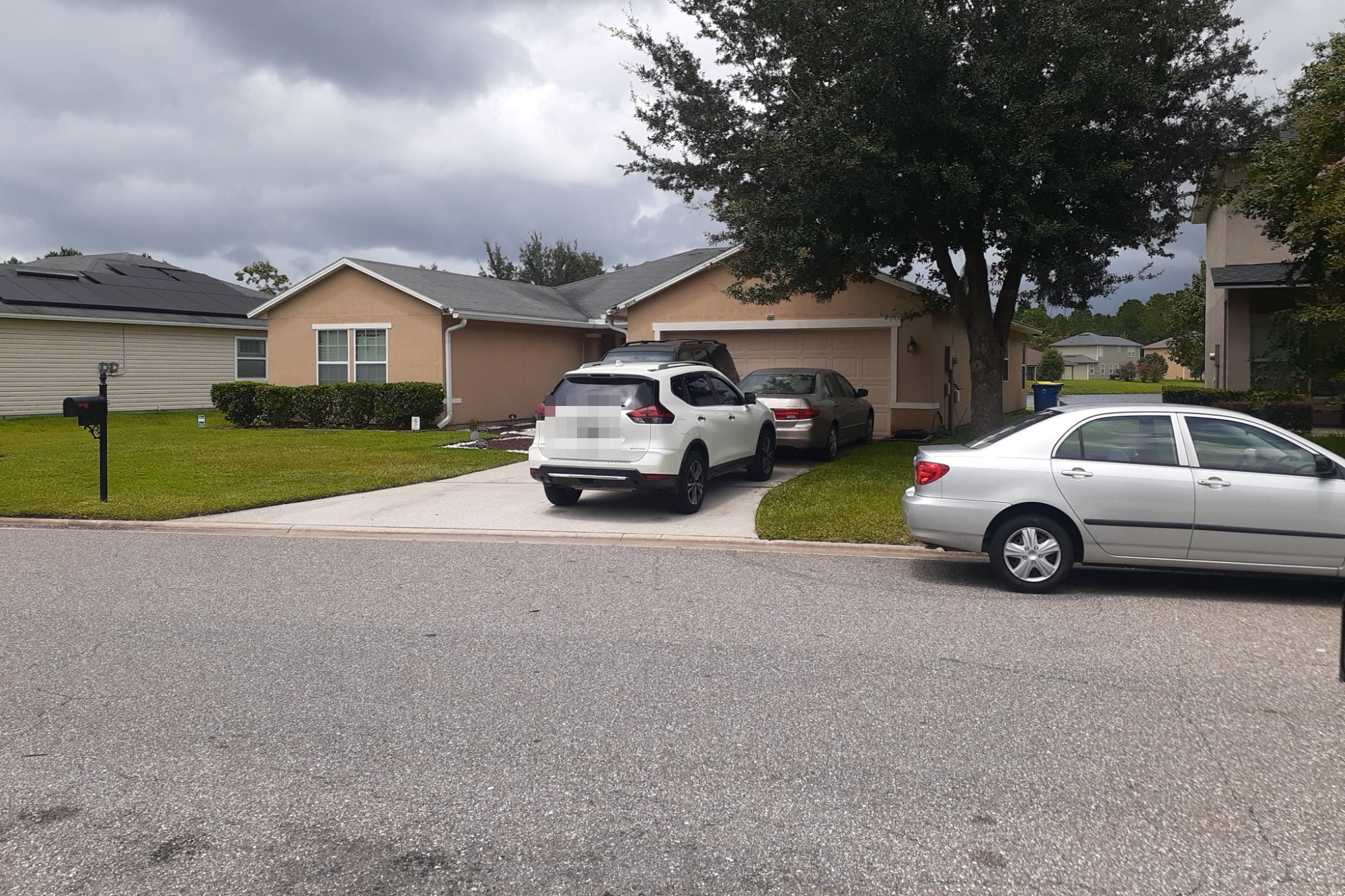 2419 Eisner Dr photo 9