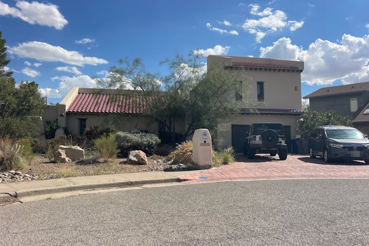 6412 Via De Albur Ct El Paso, TX 79912, El Paso County
