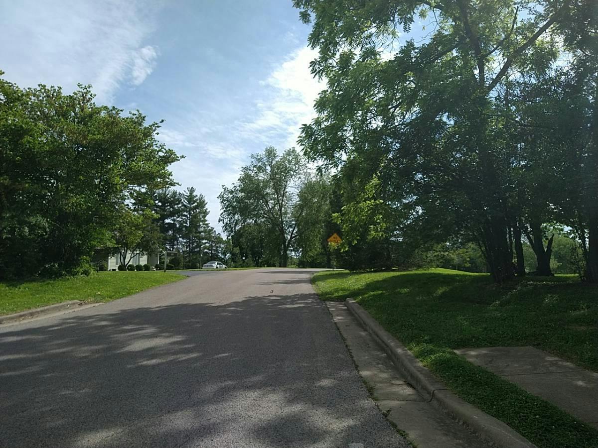 Brush Hill Rd, Carbondale, IL 62901