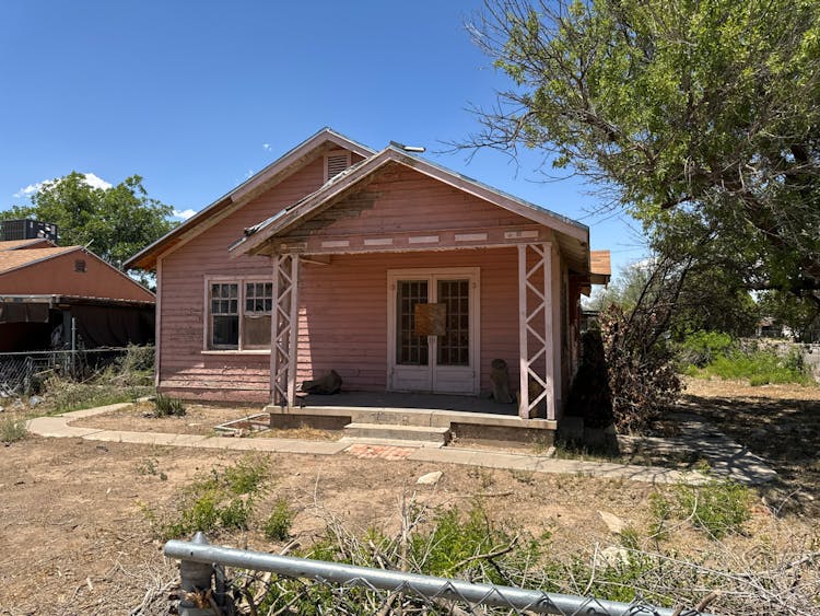 810 S Michigan Ave Roswell, NM 88203, Chaves County