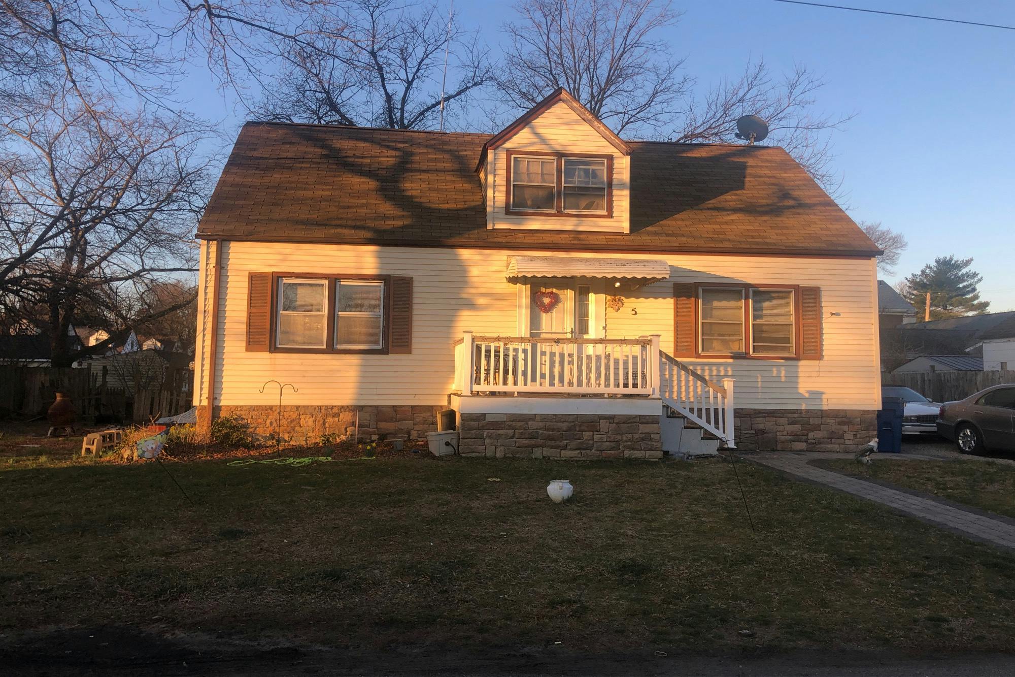 Johnson Ter, Hazlet Township, NJ 07734