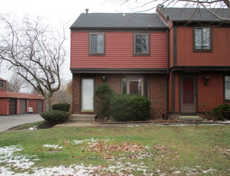 1189 Peppertree Dr Derby, NY, 14047, USA