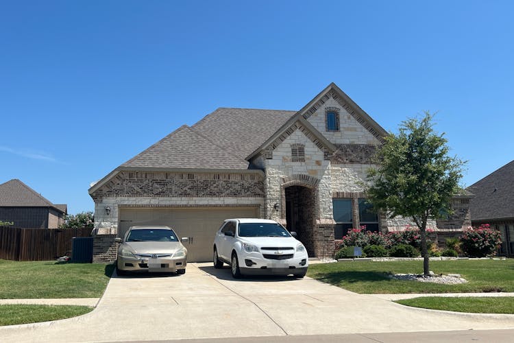 221 Canterbury Court Midlothian, TX 76065, Ellis County