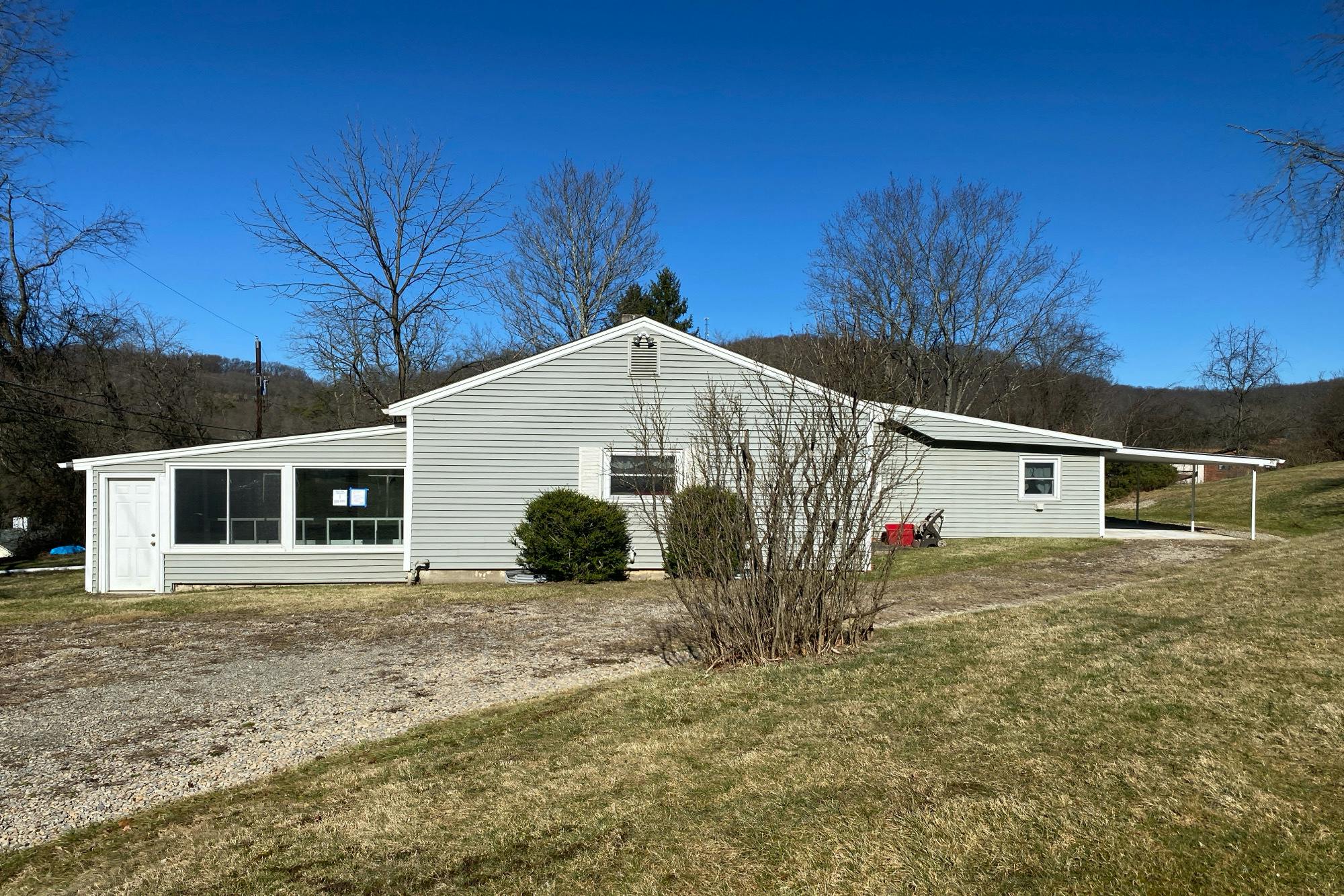 Edwards Rd, Murrysville, PA 15668