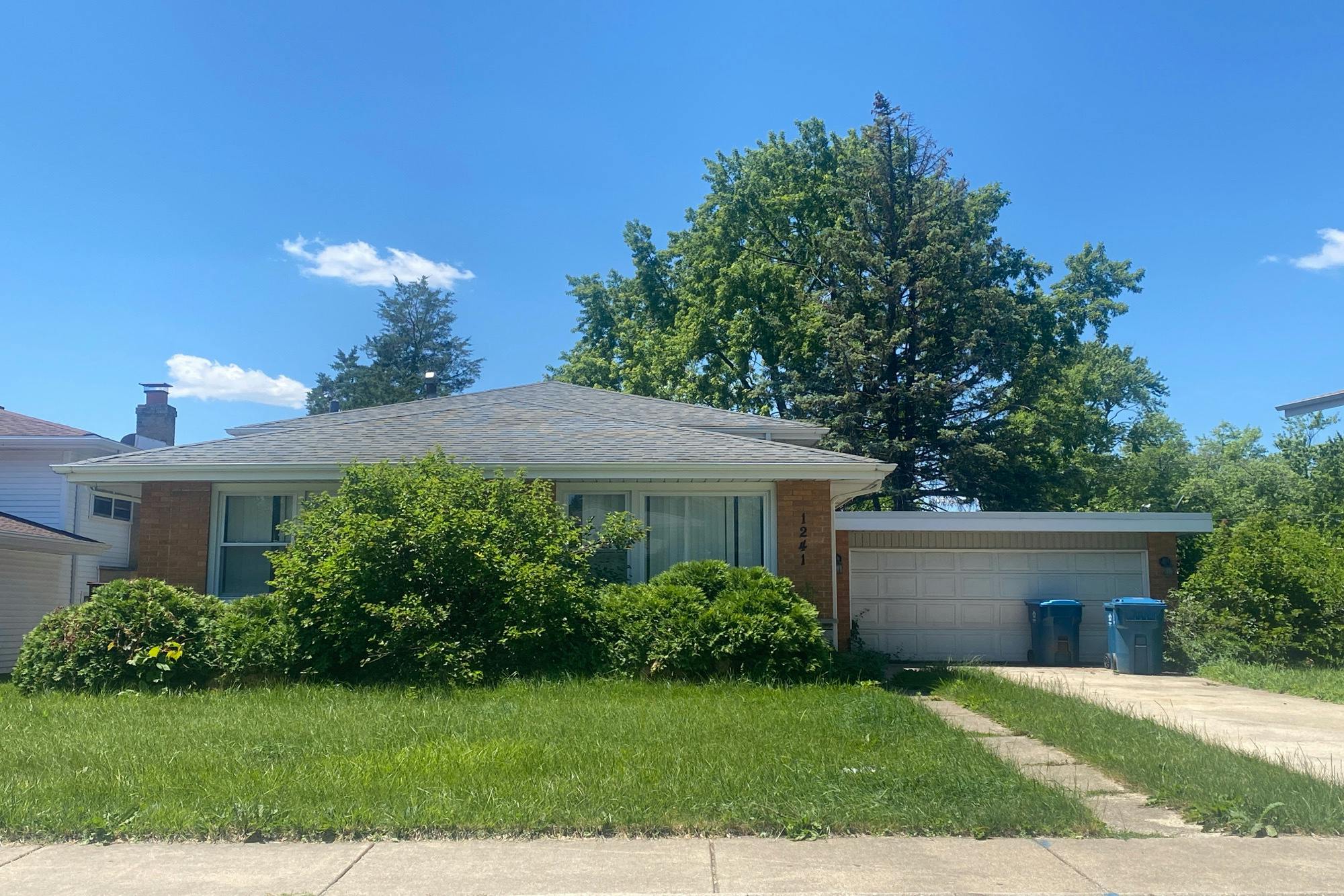 1241 Prince Dr, South Holland, IL, 60473, USA