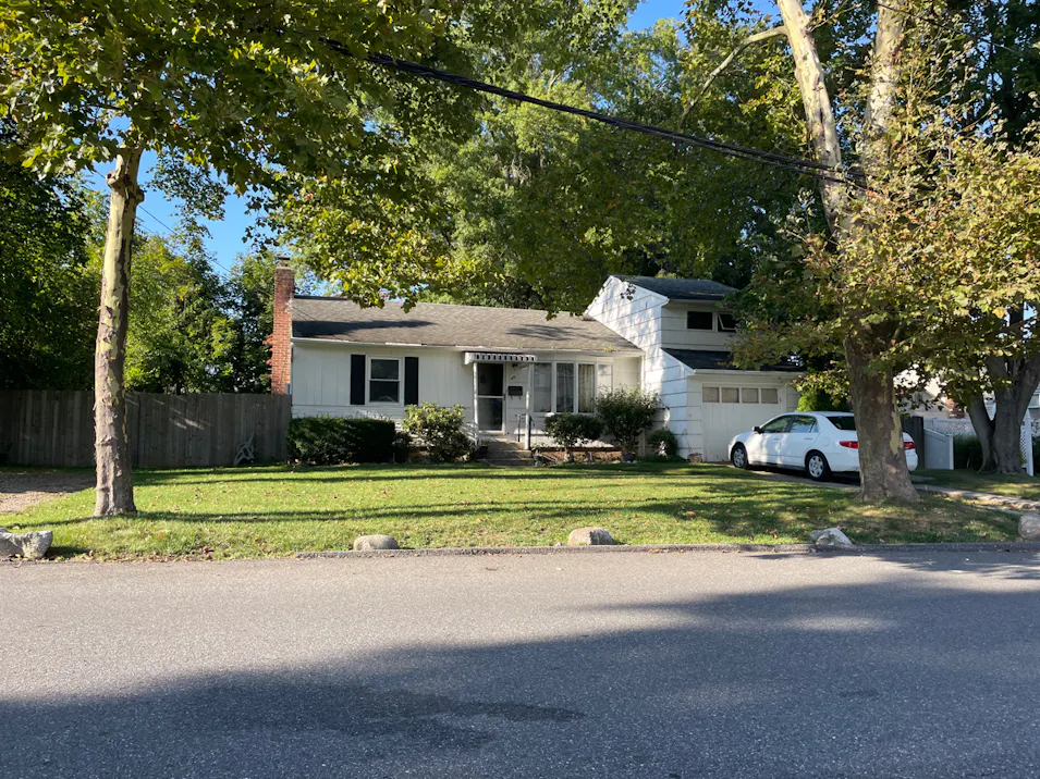 49 Peachtree Lane Huntington Station A/k/a Huntington, NY 11746, Suffolk County