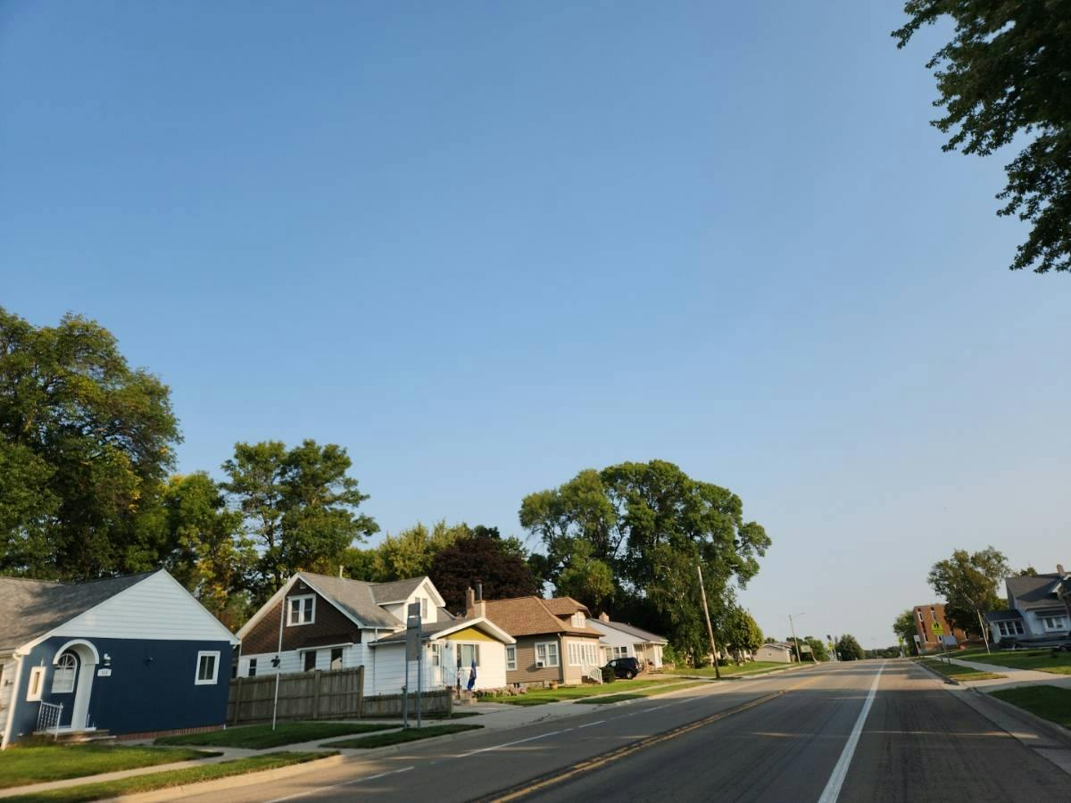 6th St, Gaylord, MN 55334