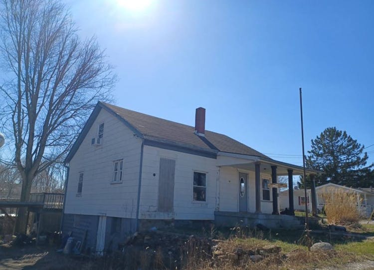 18 High St, Cambridge City, IN, 47327, USA