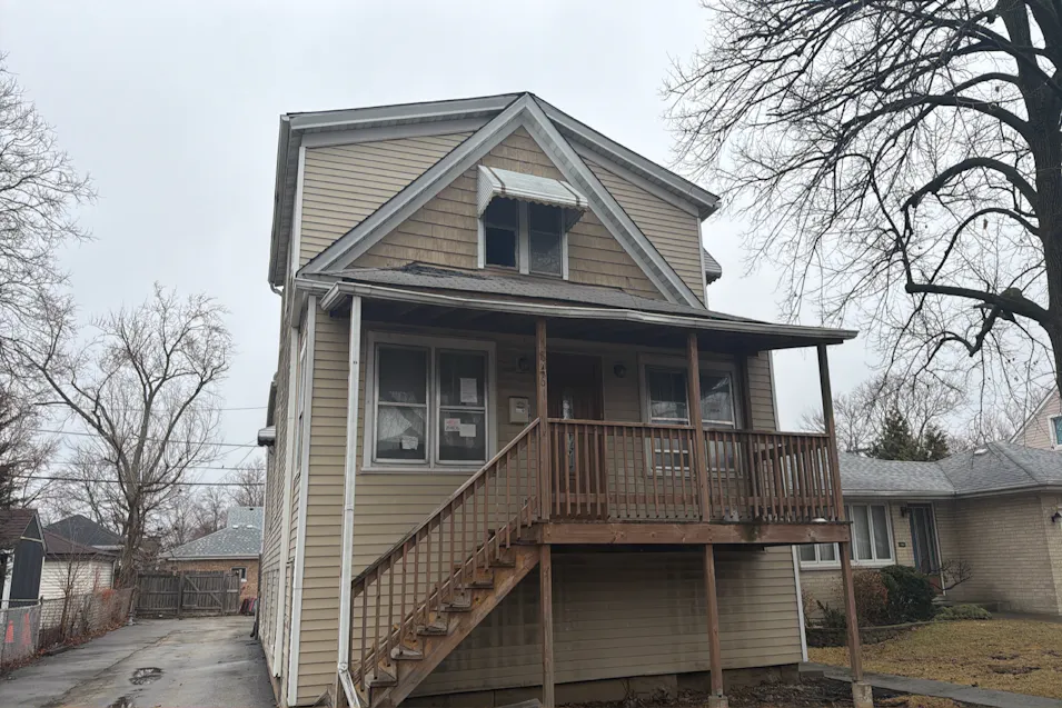 7846 White Ave Lyons, IL 60534, Cook County