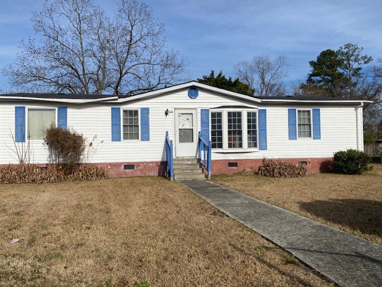 300 Horace Ward Ave, Windsor, NC, 27983, USA