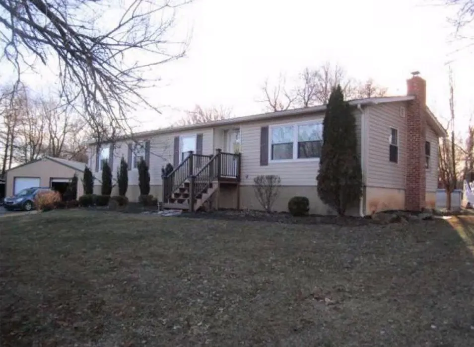 22 Lobachsville Road Fleetwood, PA 19522, Berks County