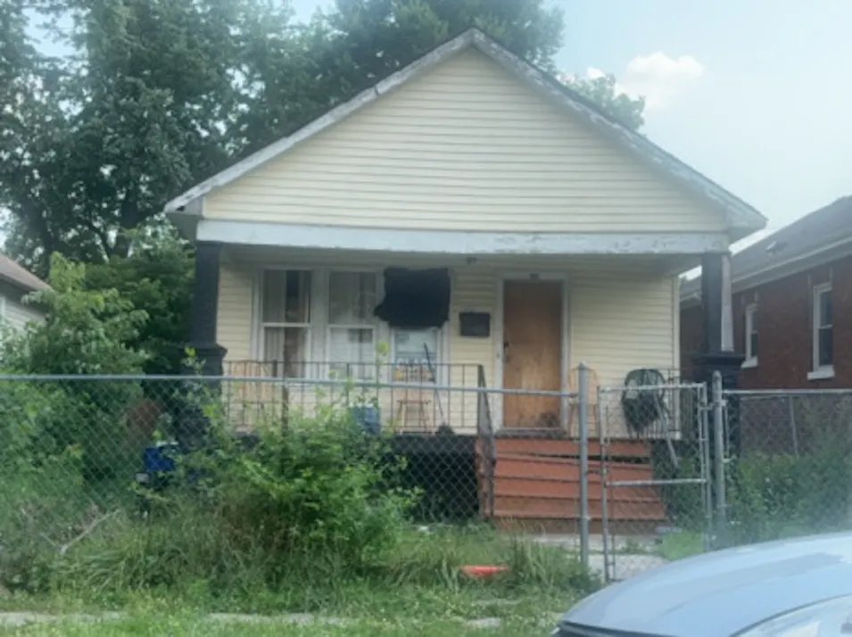 36 West 151st Street Harvey, IL 60426, Cook County