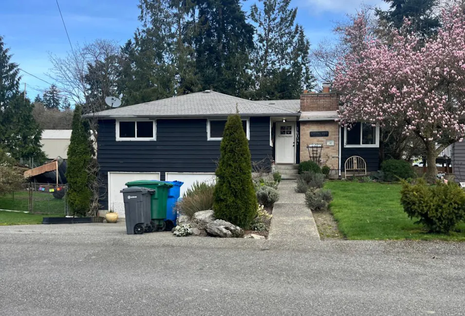 1604 N 203rd Place Shoreline, WA 98133, King County