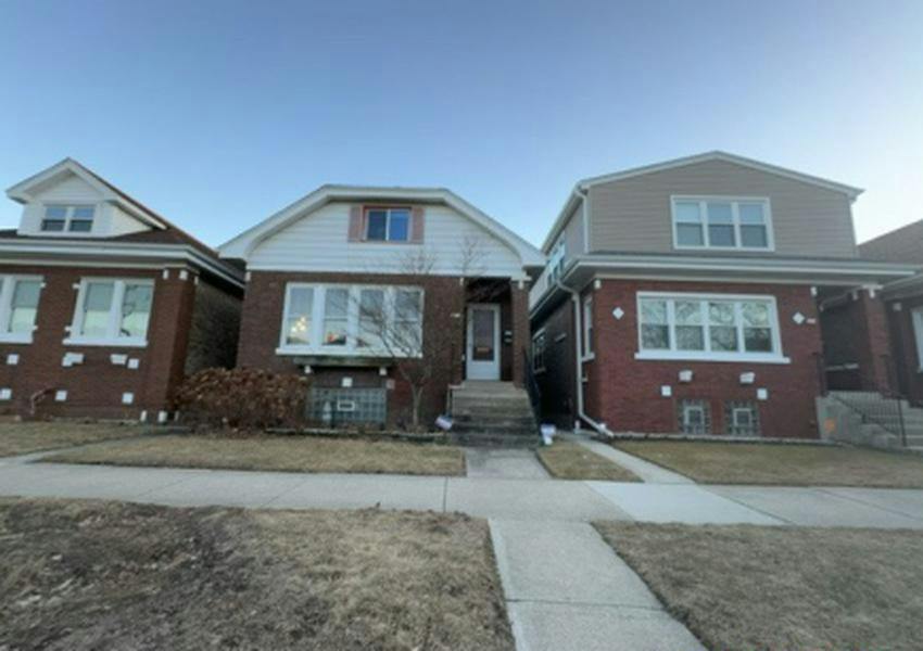 Dakin St, Chicago, IL 60641