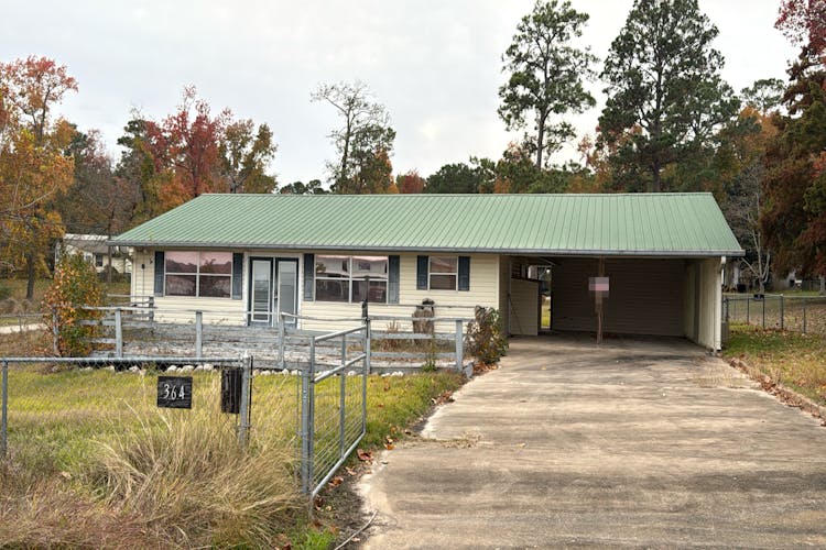 364 Navaho Trail Onalaska, TX 77360, Polk County