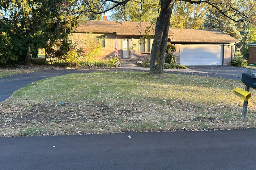 210 Paragon Dr