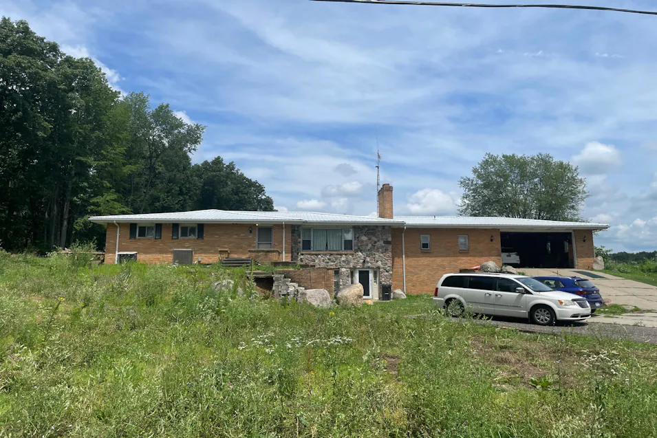 20577 Division Dr Marshall, MI 49068, Calhoun County