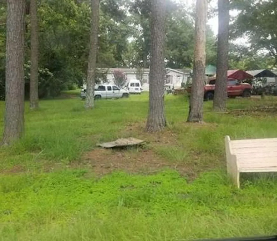 12 Trails End Laurel, MS 39443, Jones County