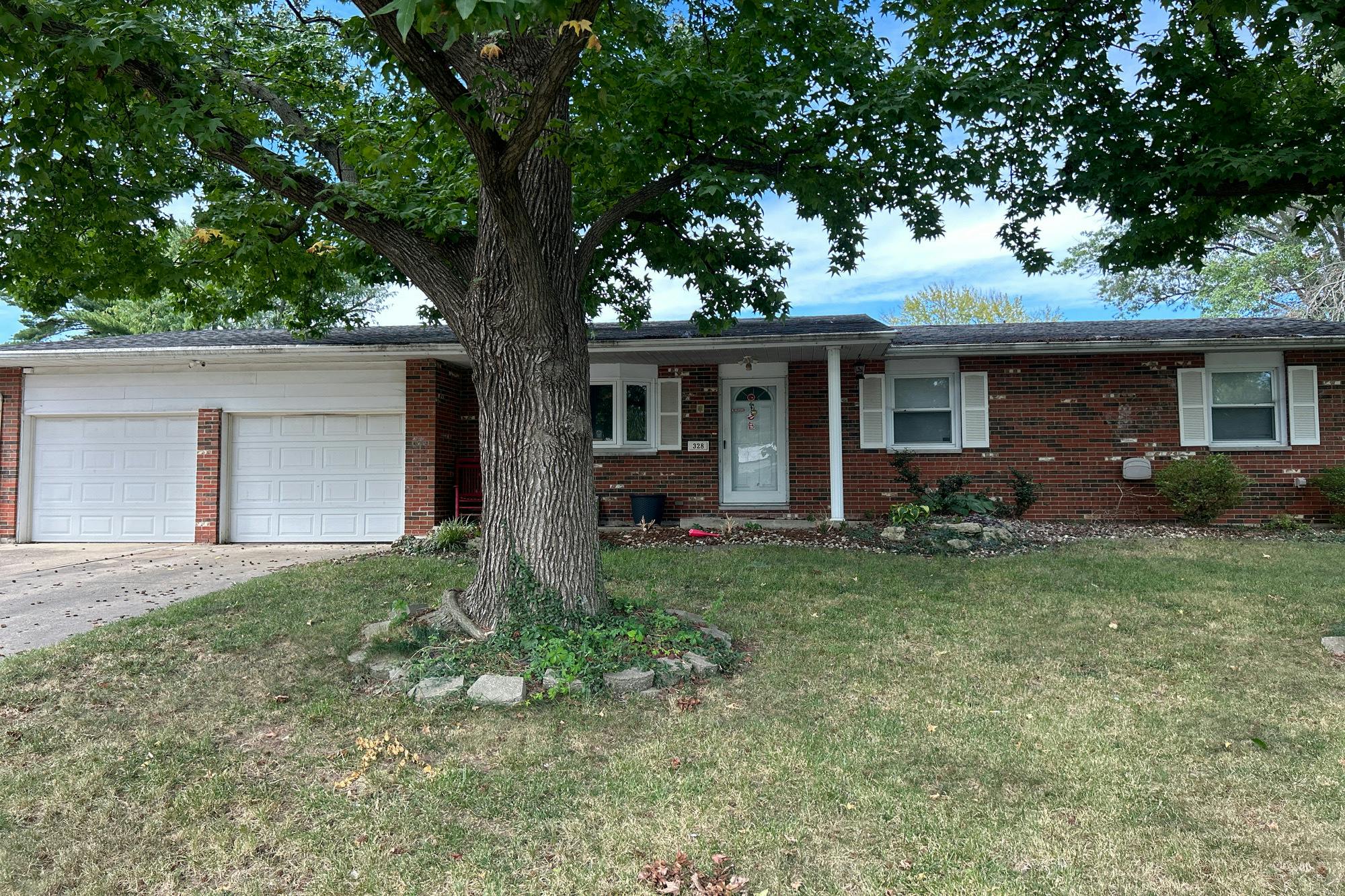 Venus Dr, Godfrey, IL 62035 #1