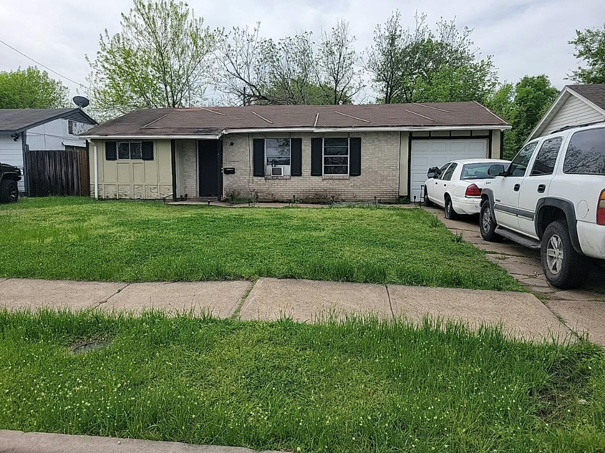Godfrey Ave, Dallas, TX 75217