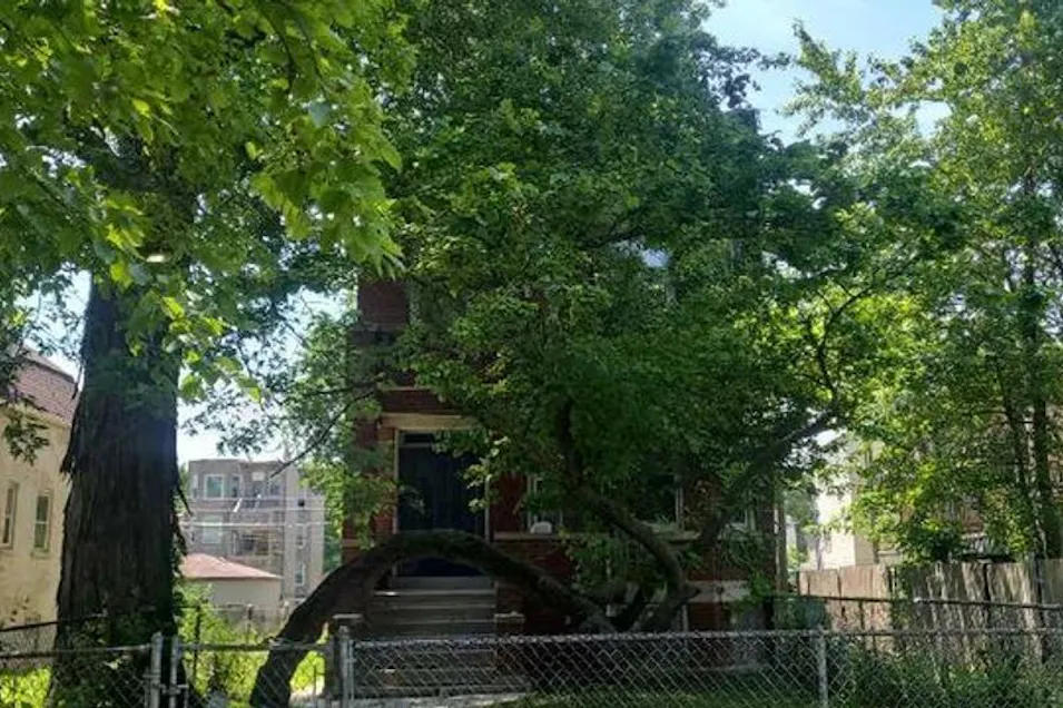4249 West West End Avenue Chicago, IL 60624, Cook County