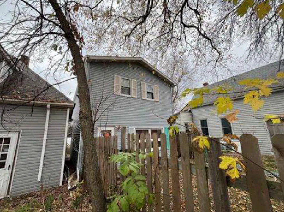 132 W Central Entrance Duluth, MN 55811, St. Louis County