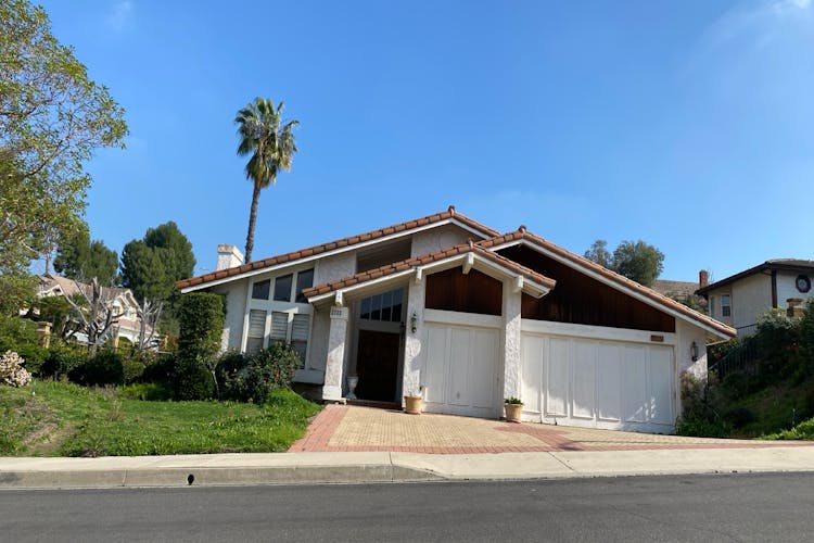 2733 N Vista Knoll Road Orange, CA 92867, Orange County