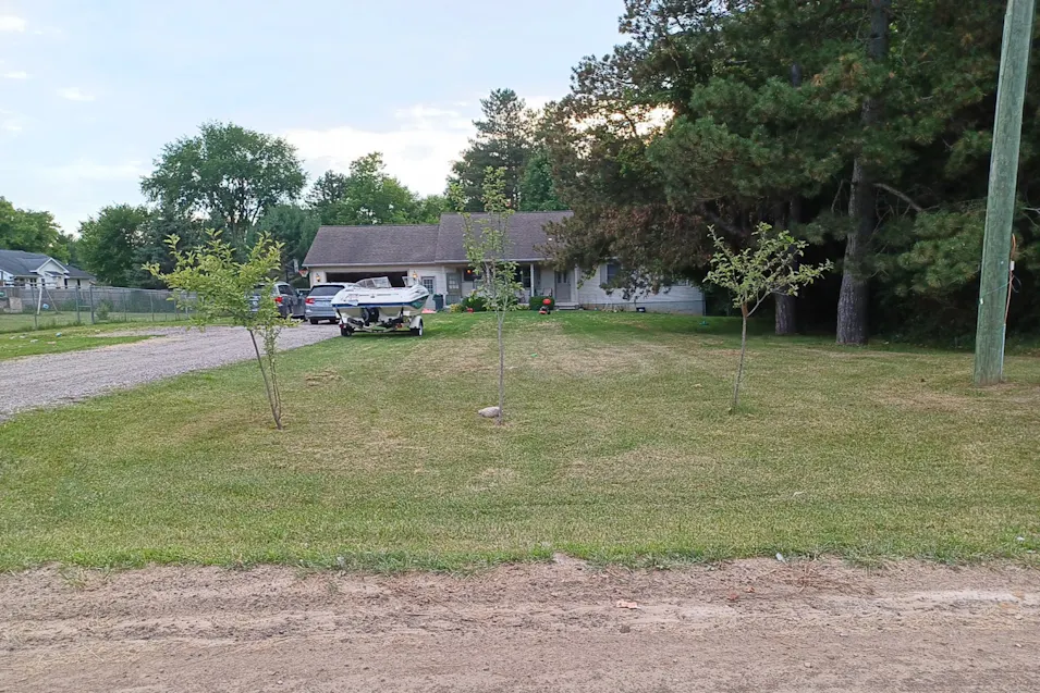 7031 N Oak Rd Davison, MI 48423, Genesee County