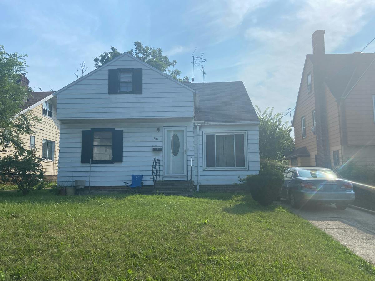Reyburn Rd, Cleveland, OH 44112